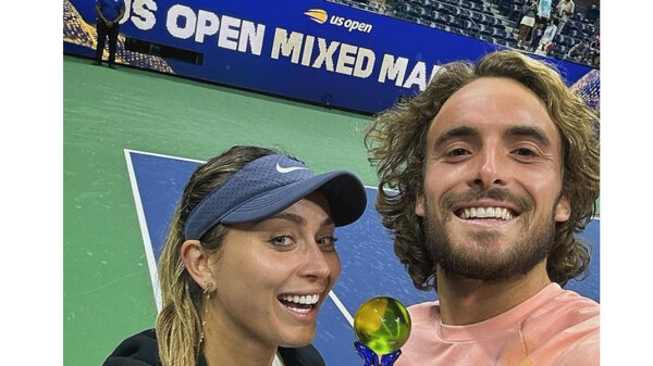 Теннисный дуэт Циципаса побеждает в выставочном смешанном парном турнире