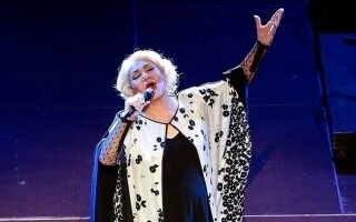 Известная греческая певица Маринелла в реанимации после инсульта