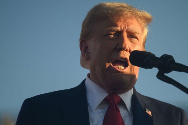 Экономист предупреждает о угрозах для демократии в США