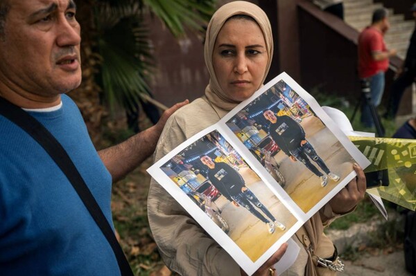 Греческий суд отменил обвинения против девяти египтян, связанных с тонущей мигрантской лодкой